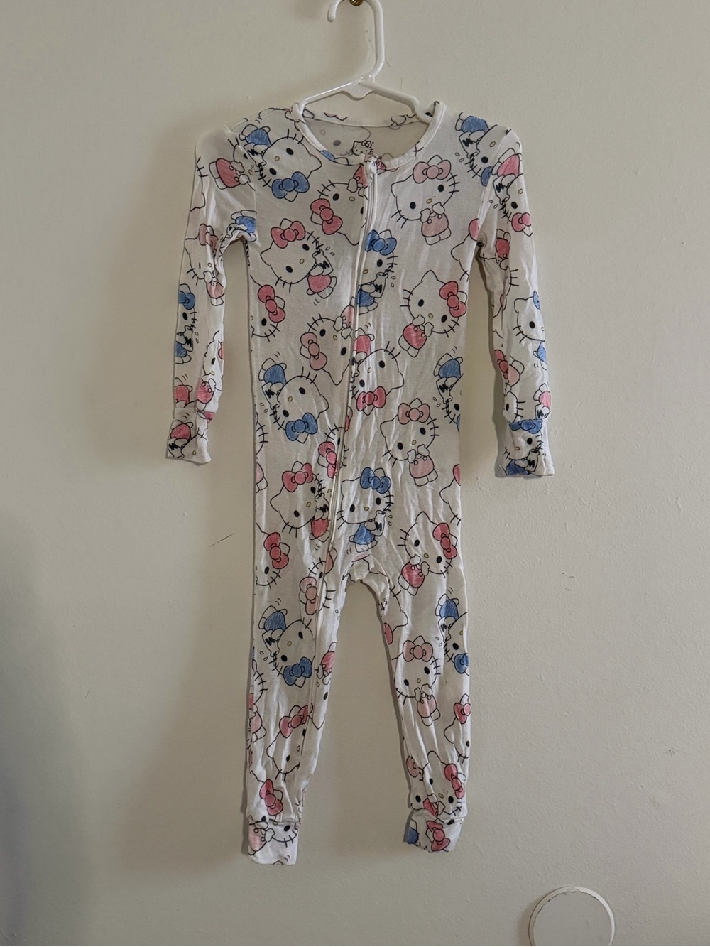 2T Hello Kitty White Kids One-Piece Pajama - Pink & Blue Bow Print